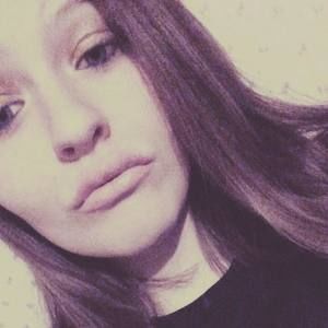 Meet your Posher, Dena